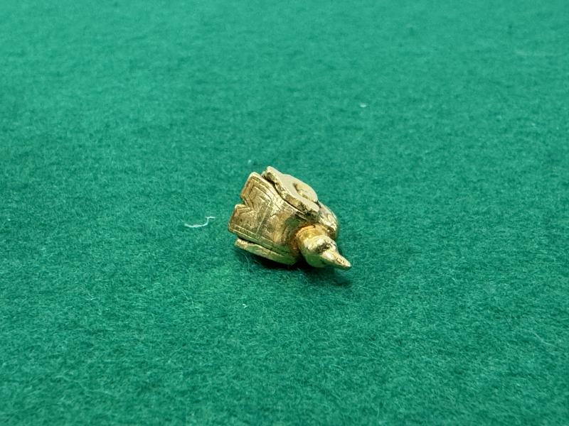 金質臥鳥和金鳩形方柱器 - 图11