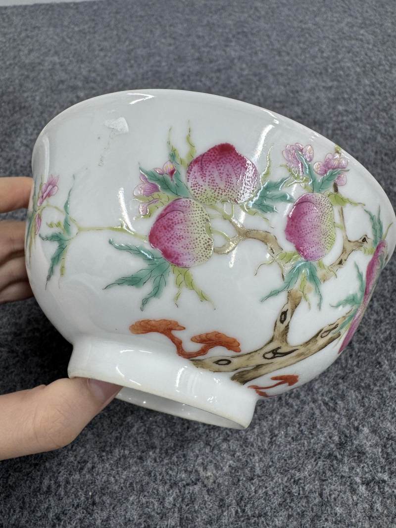 清 粉彩桃蝠紋碗一對 - 图19