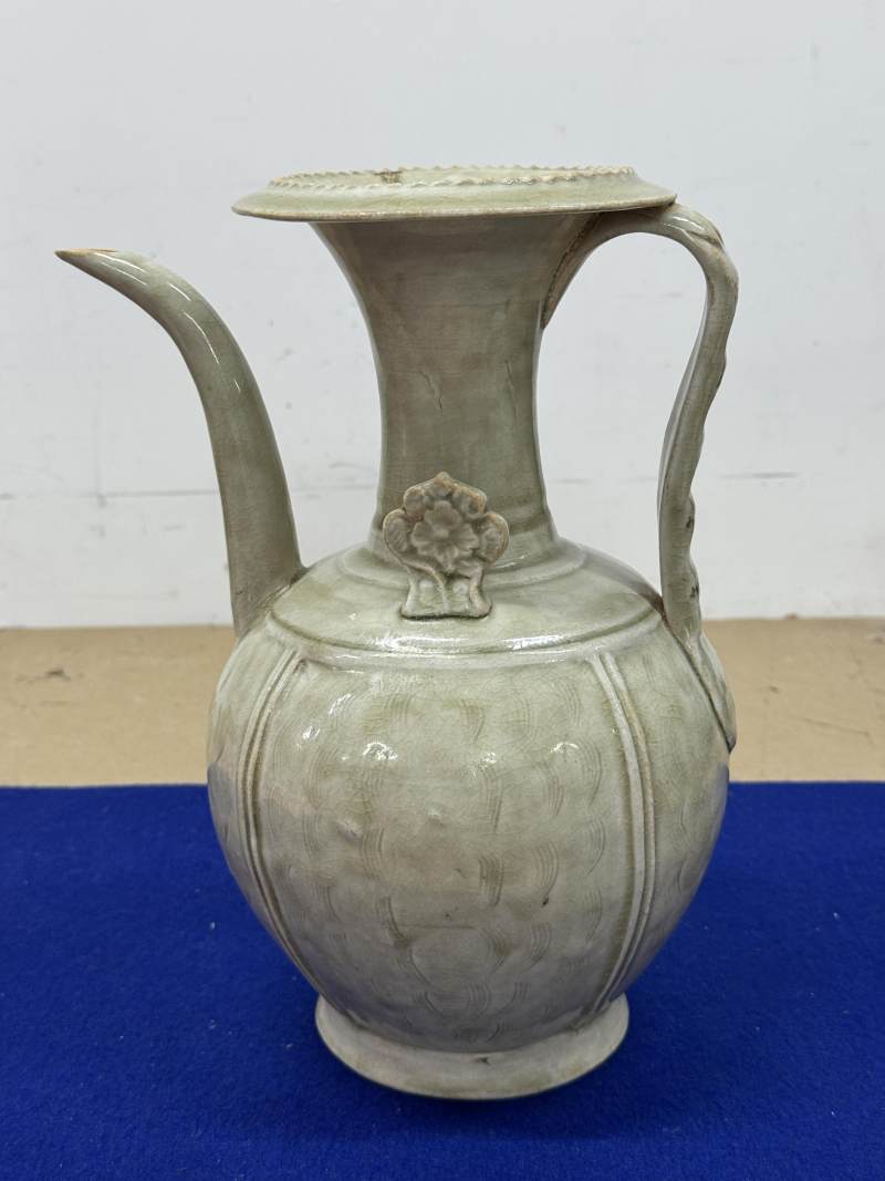 金村窯青釉陰刻水波紋執壺 - 图3