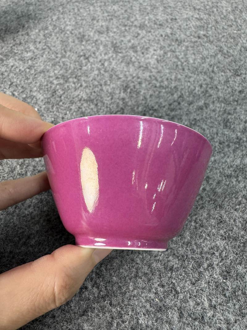 清雍正 胭脂紅釉內粉彩瓜果紋杯一對 - 图13