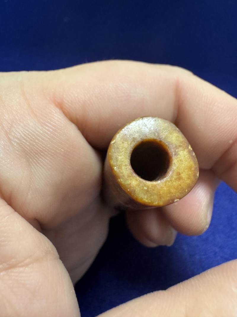 玉勒、玉錐形器和黃玉璧各一件 - 图24