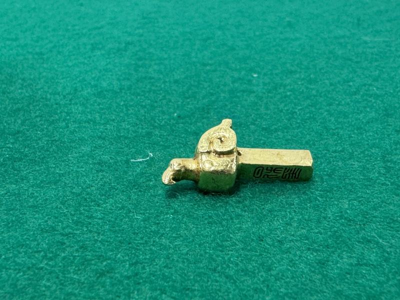 金質臥鳥和金鳩形方柱器 - 图12