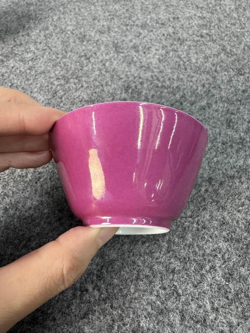 清雍正 胭脂紅釉內粉彩瓜果紋杯一對 - 图14