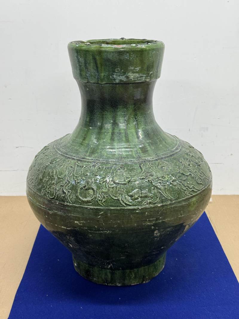綠釉模印狩獵圖壺 - 图3