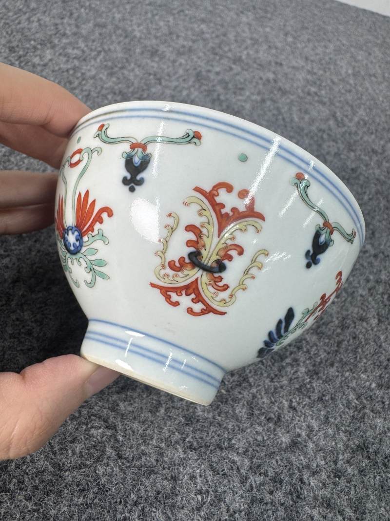 清道光 鬥彩忍冬紋碗 - 图4
