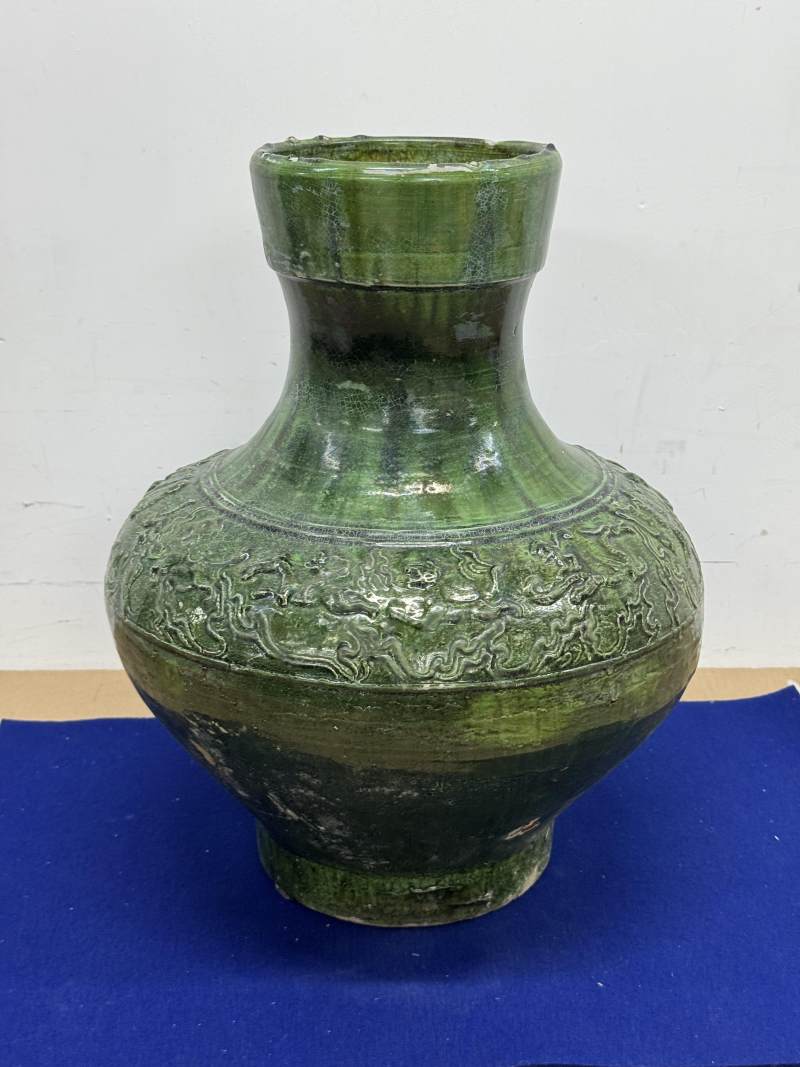 綠釉模印狩獵圖壺 - 图4