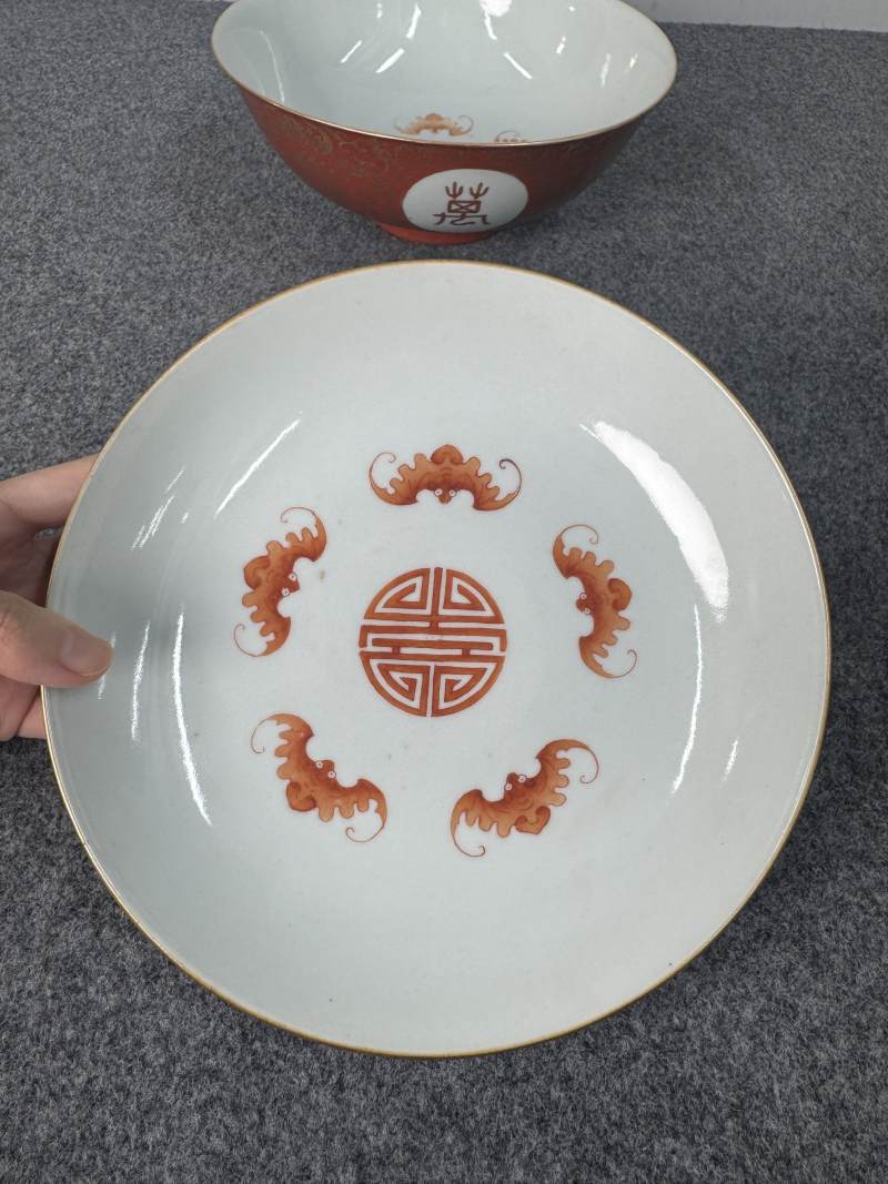 清嘉慶 珊瑚紅地描金「萬壽無疆」蓋碗 - 图12