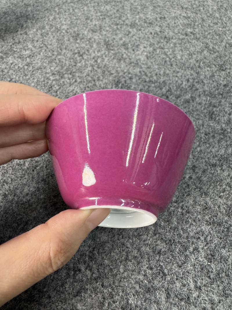 清雍正 胭脂紅釉內粉彩瓜果紋杯一對 - 图17