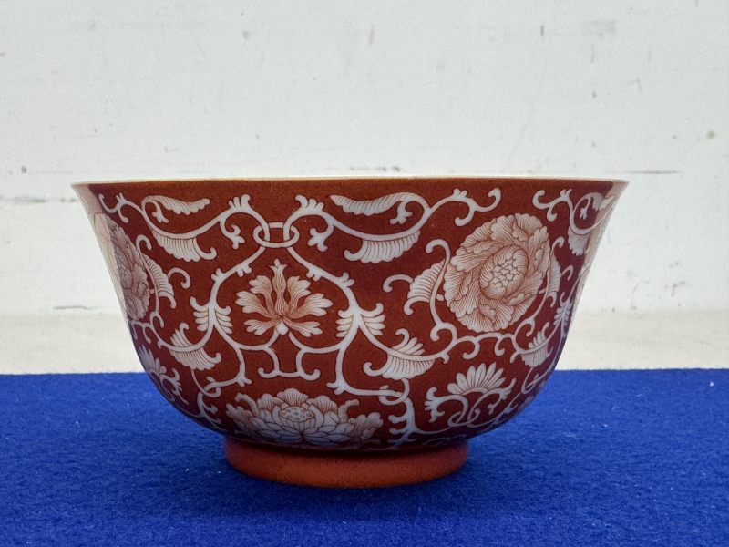 清道光 珊瑚紅留白花卉紋碗 - 图4