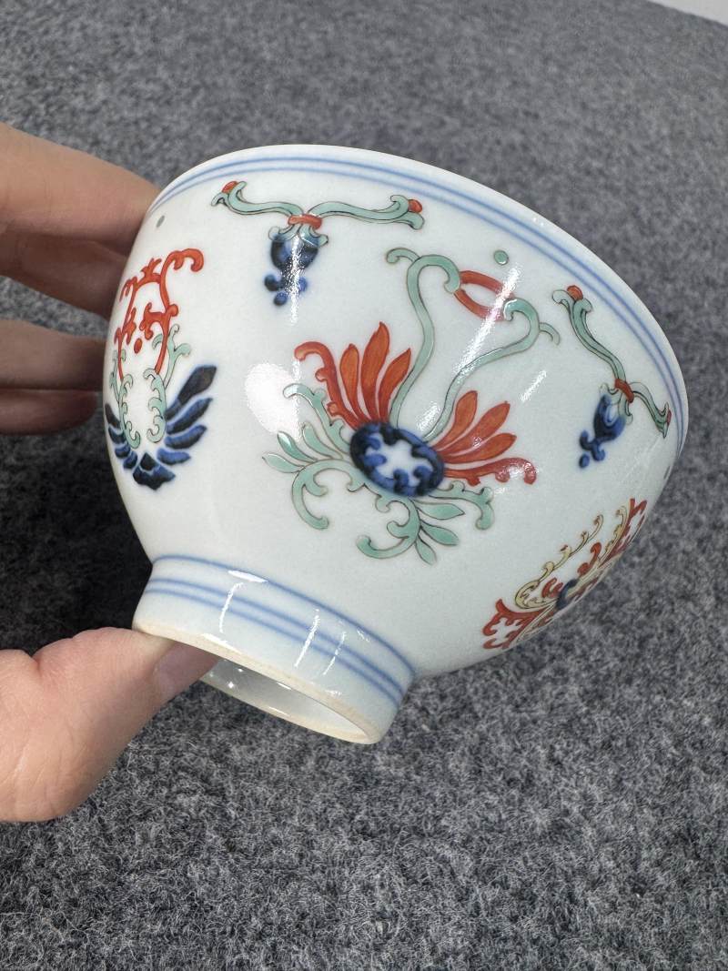 清道光 鬥彩忍冬紋碗 - 图6