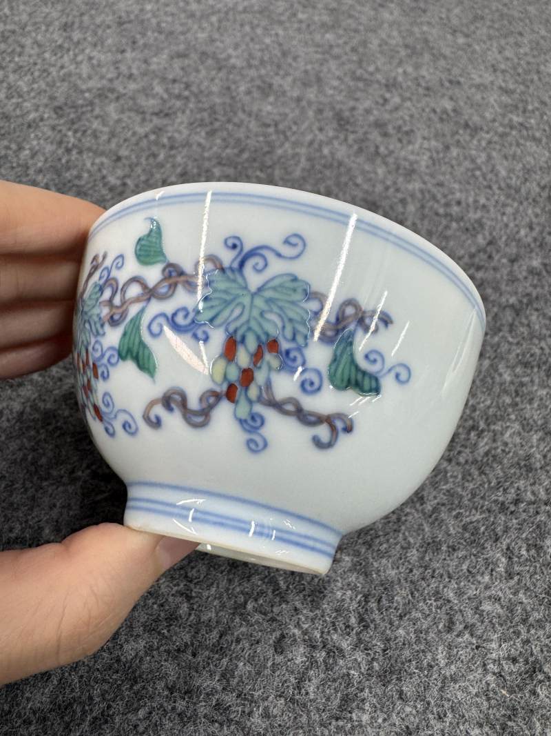 清雍正 鬥彩葡萄紋杯 - 图5