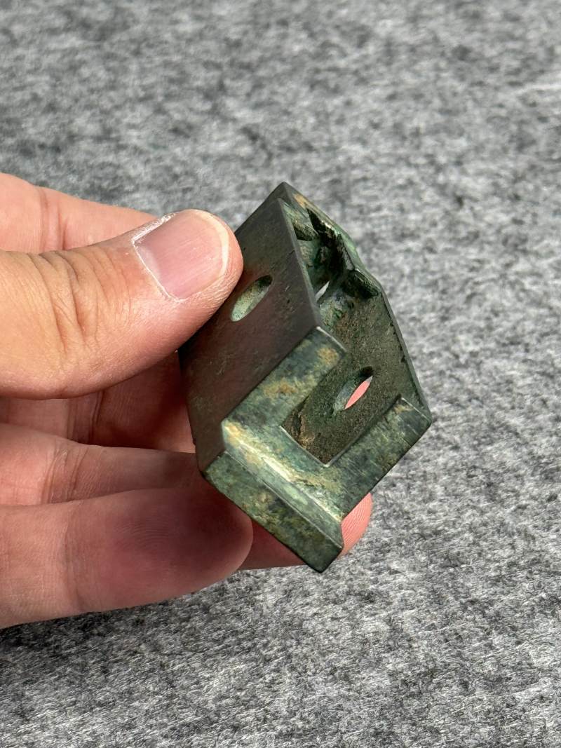 銅錯金銀弩机 - 图6