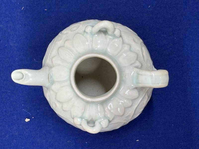 湖田窯青白釉印花小壺 - 图7