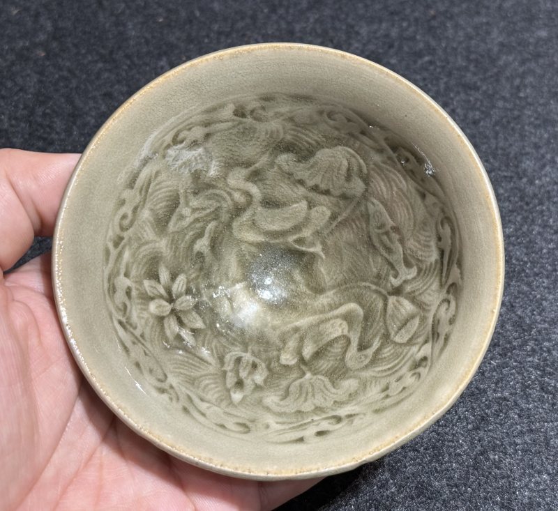 北宋耀州窯青釉剔刻滿池嬌圖斗笠茶盞一對 - 图5