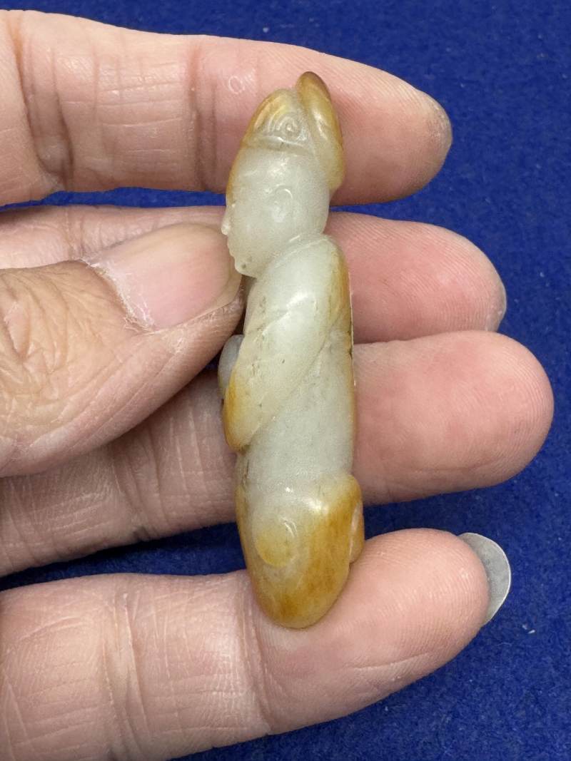 玉胡人、玉人和瑪瑙童子持靈芝各一件 - 图22