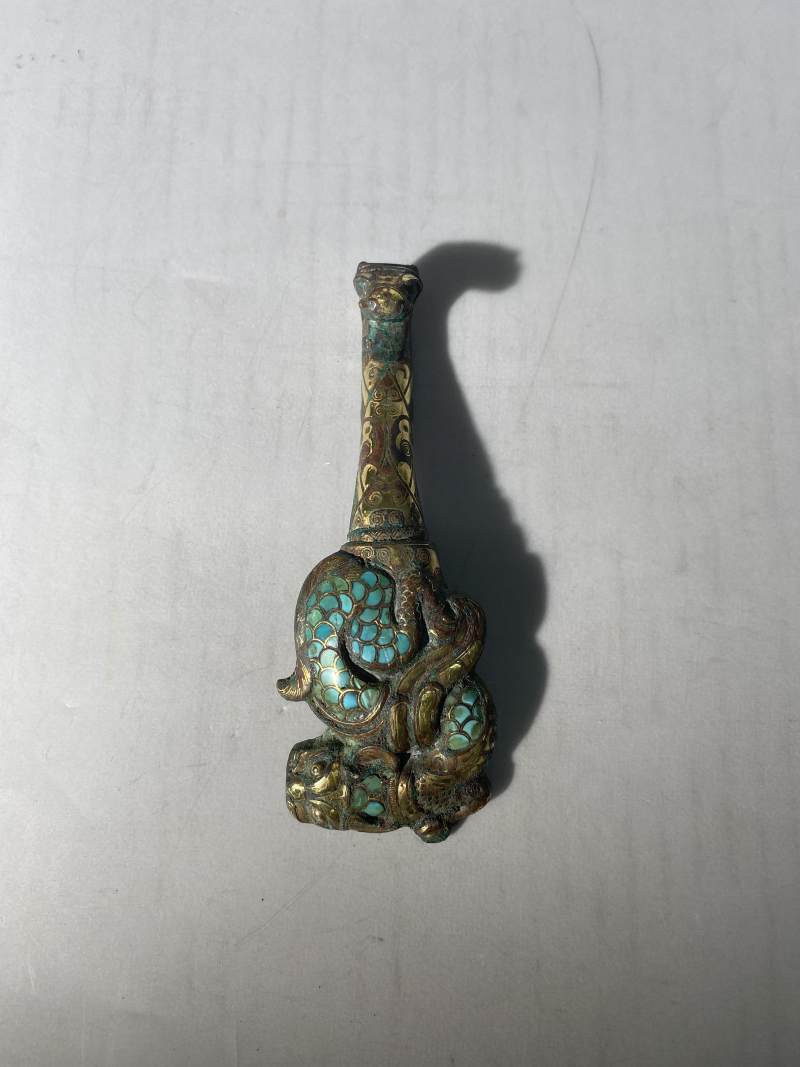 銅錯金螭虎紋嵌綠松石帶鉤 - 图2