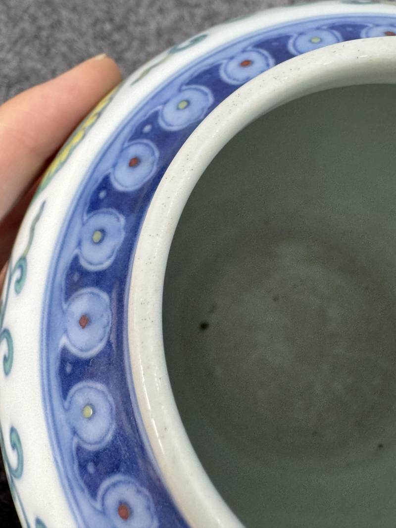 清乾隆 鬥彩團菊紋罐 - 图13
