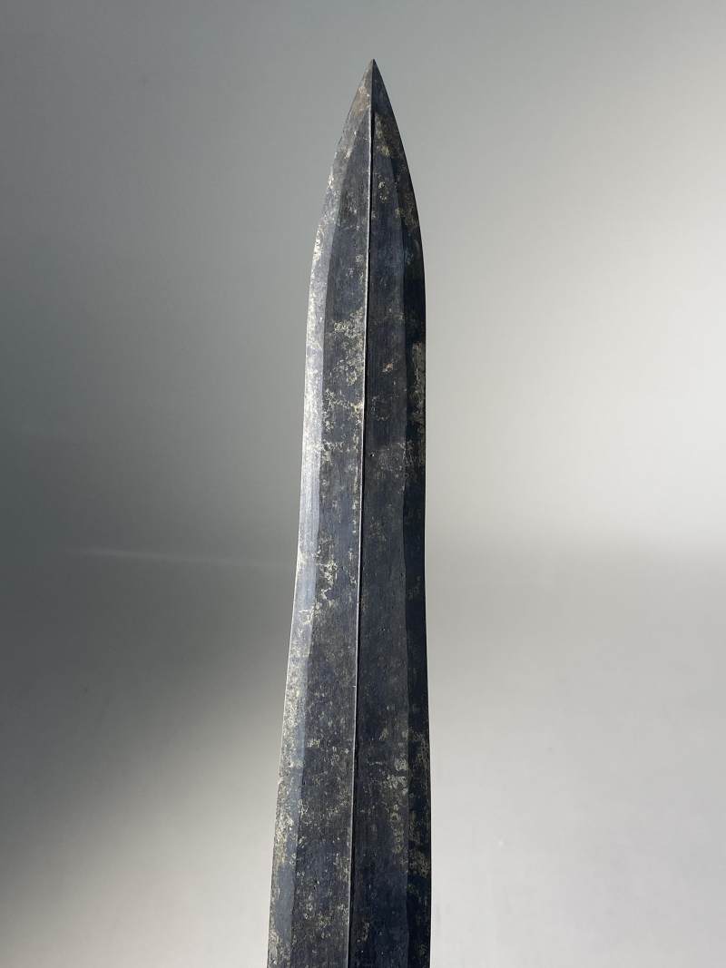銅錯金鑲嵌綠松石劍 - 图9