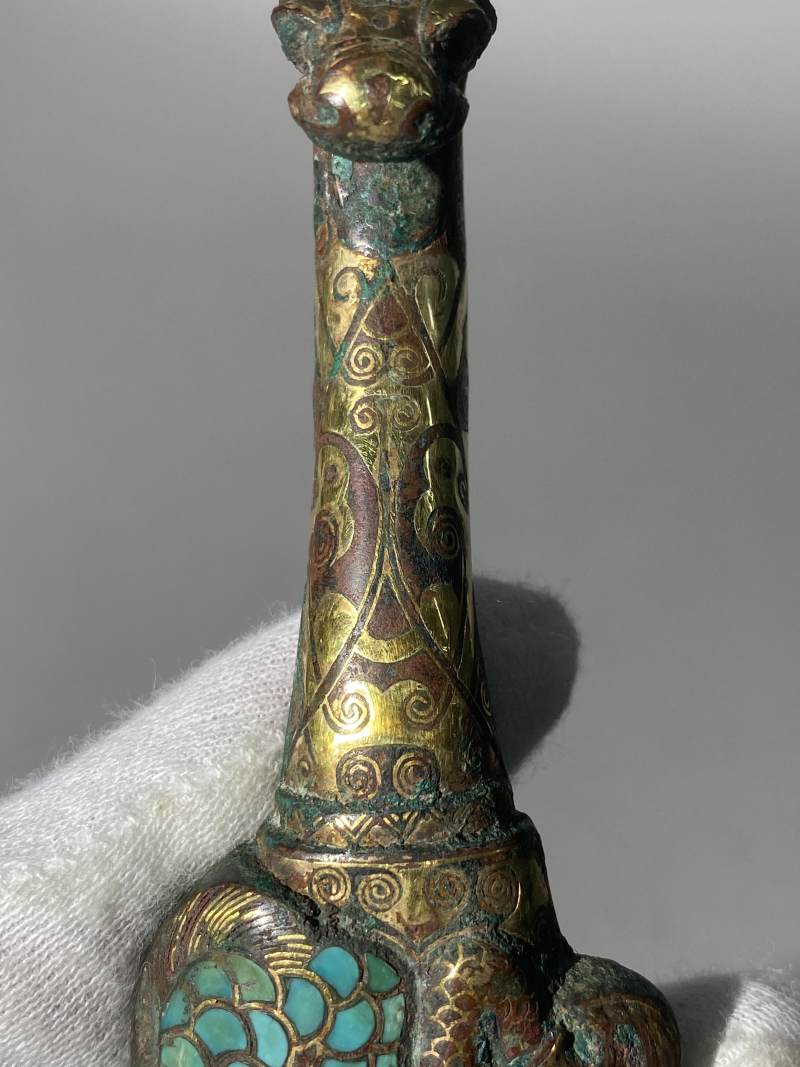 銅錯金螭虎紋嵌綠松石帶鉤 - 图6