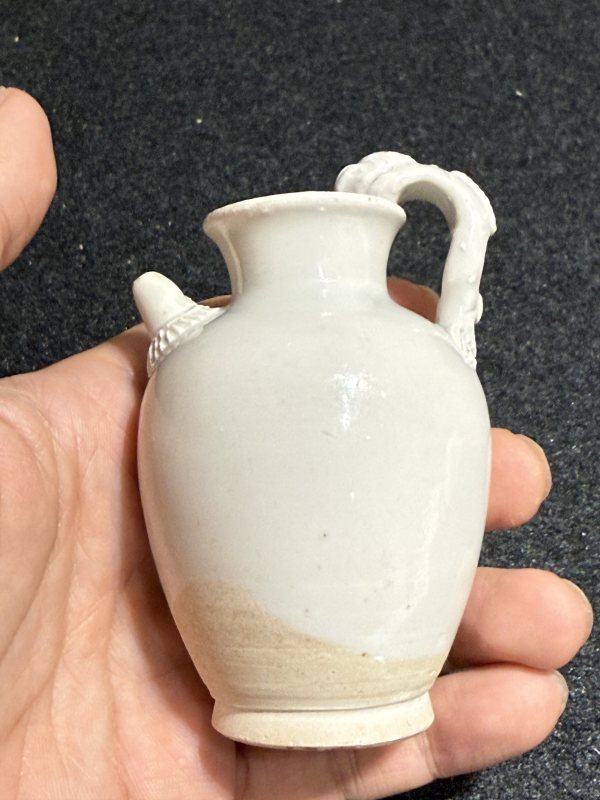 唐 邢窯白釉獅柄執壺 - 图7