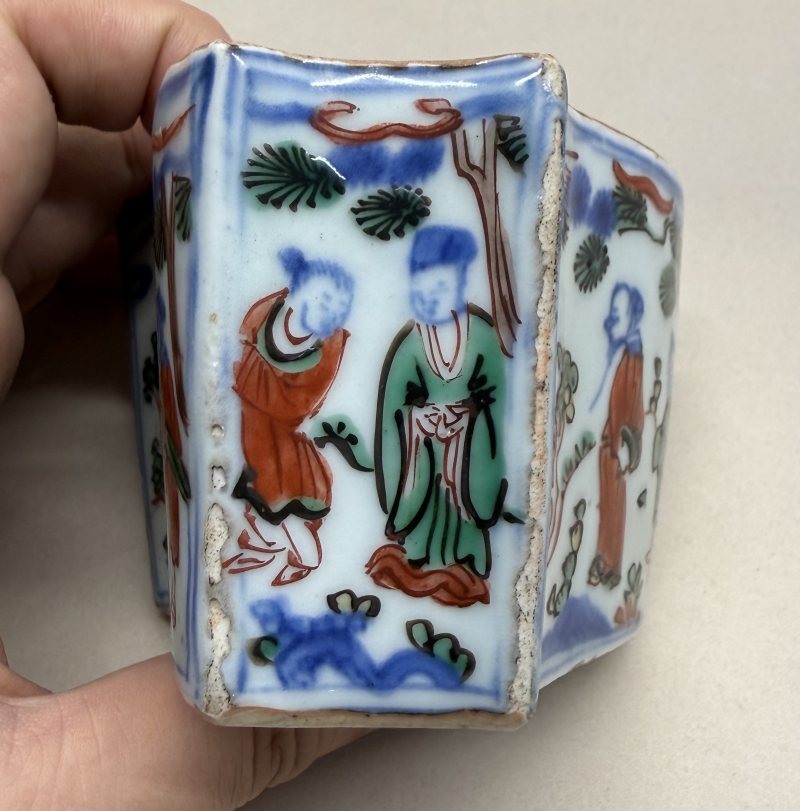 明萬曆 青花五彩人物紋蟋蟀罐 - 图5