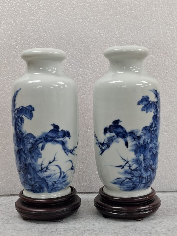 民國王步風格青花花鳥瓶一對 - 图2