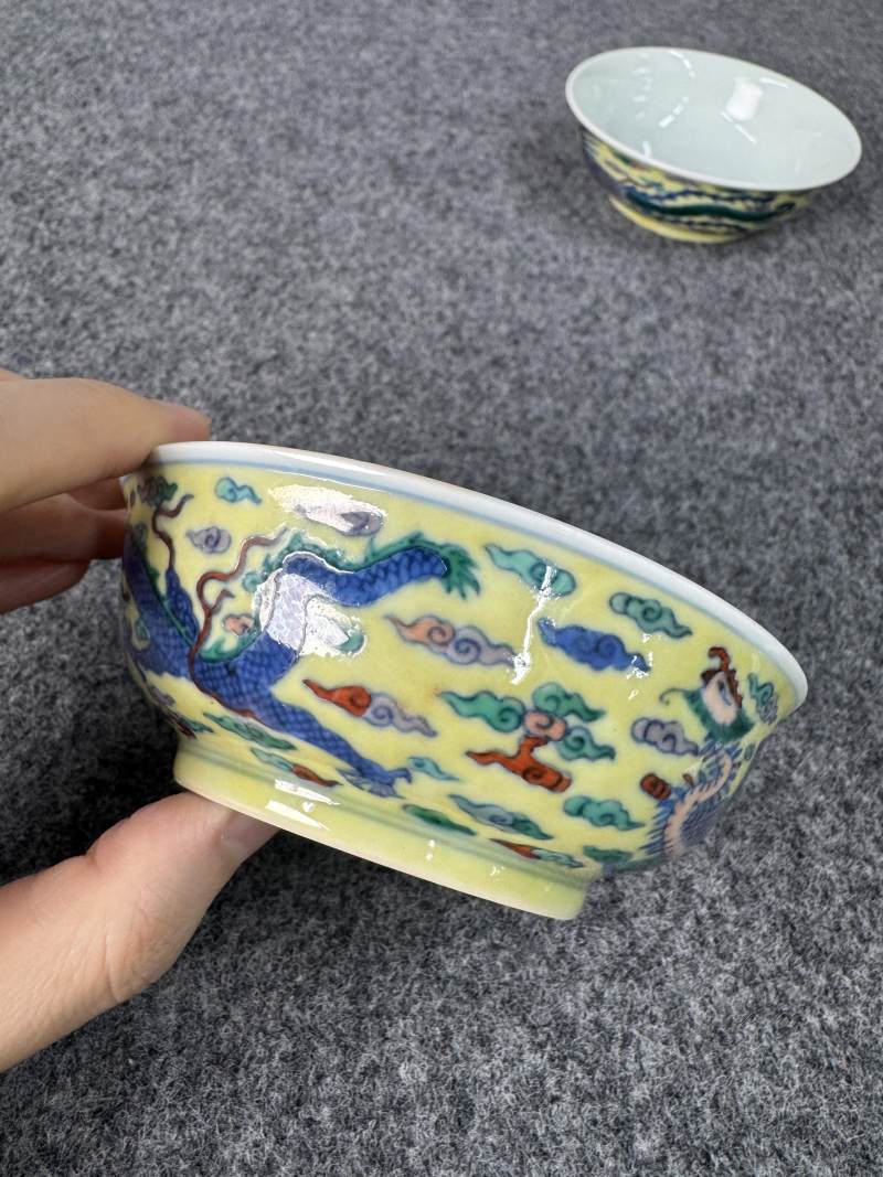 清康熙 黃地鬥彩龍鳳紋碗一對 - 图17