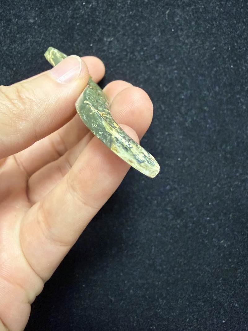 青玉龍首珩和白玉龍首觽各一件 - 图8