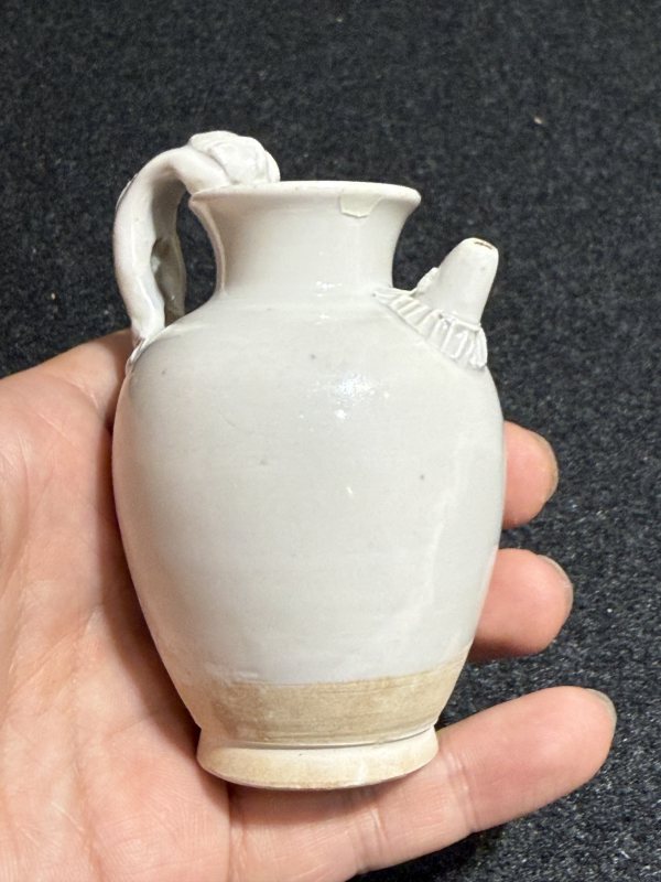 唐 邢窯白釉獅柄執壺 - 图8