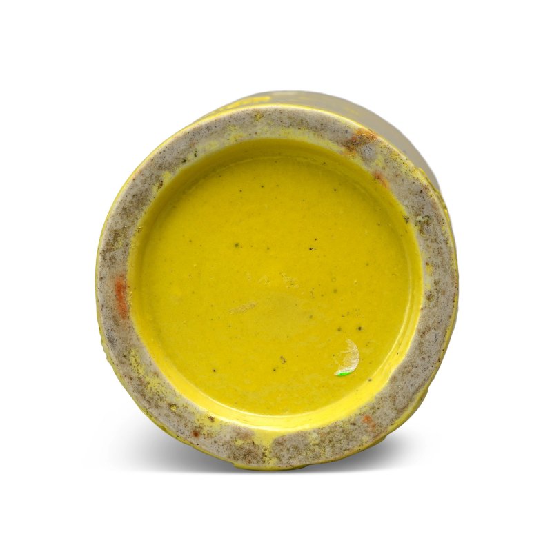 十九世紀 黃釉牡丹紋筆筒 | A YELLOW GLAZED BISCUIT 'PEONY' BRUSHPOT, BITONG - 图6