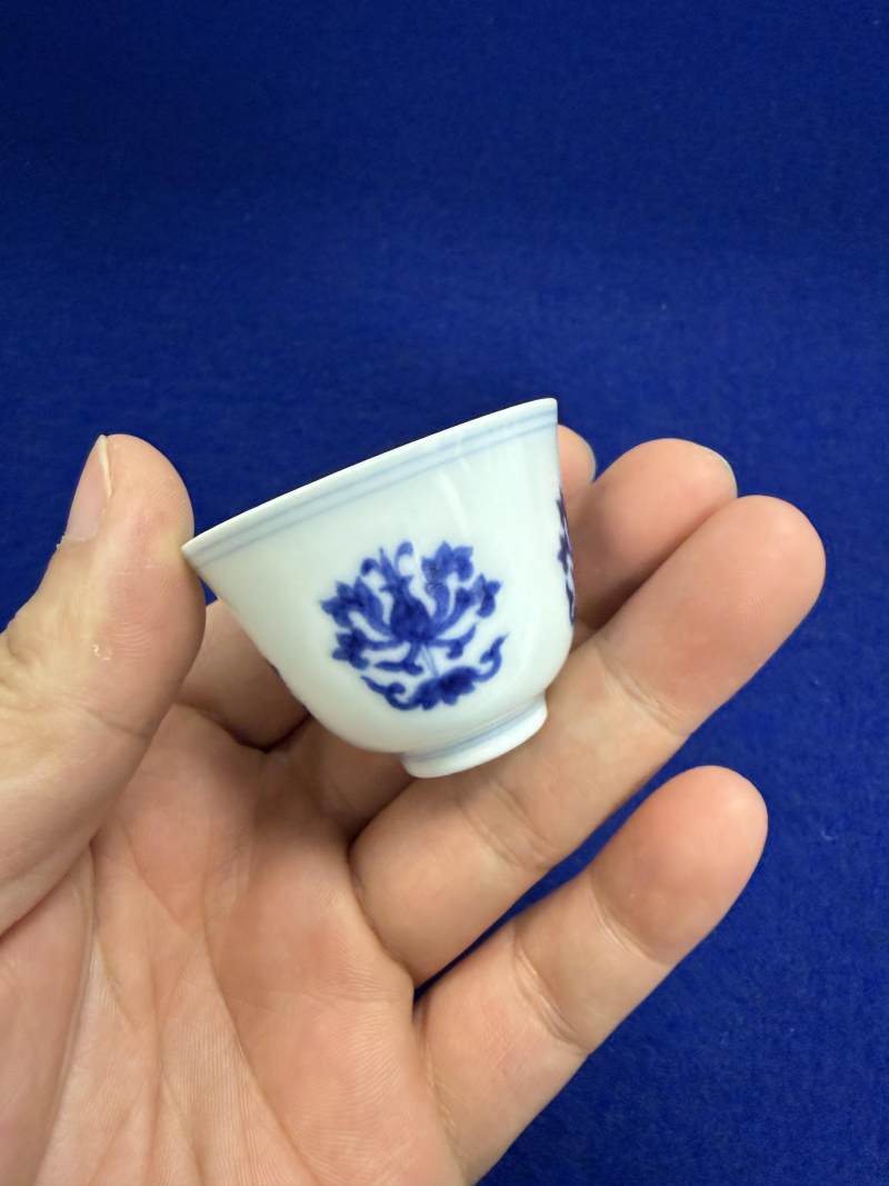 清雍正 青花蓮紋小杯一對 - 图12
