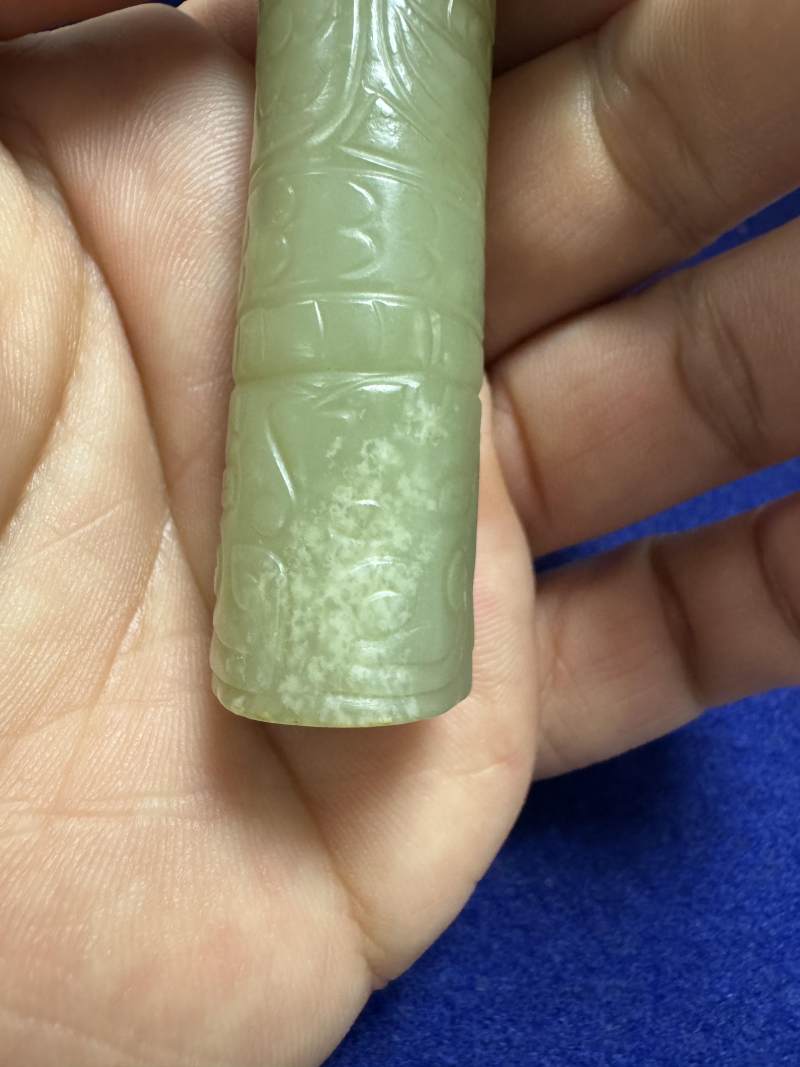白玉獸面變形龍紋束腰形勒 - 图9