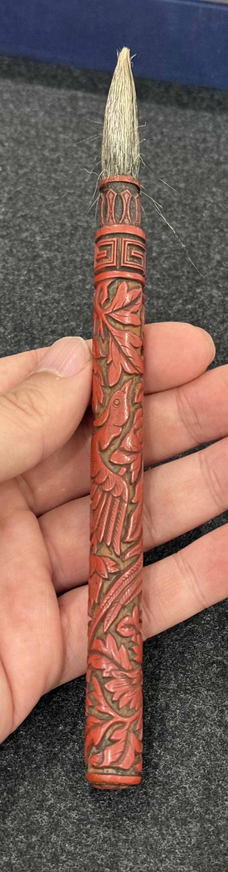 明 剔紅鳳穿牡丹紋毛筆 - 图8