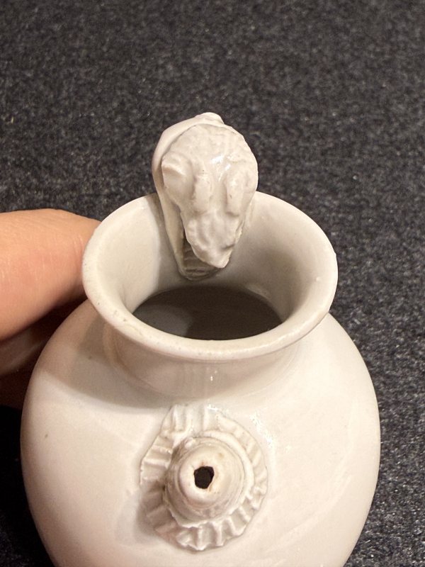 唐 邢窯白釉獅柄執壺 - 图9