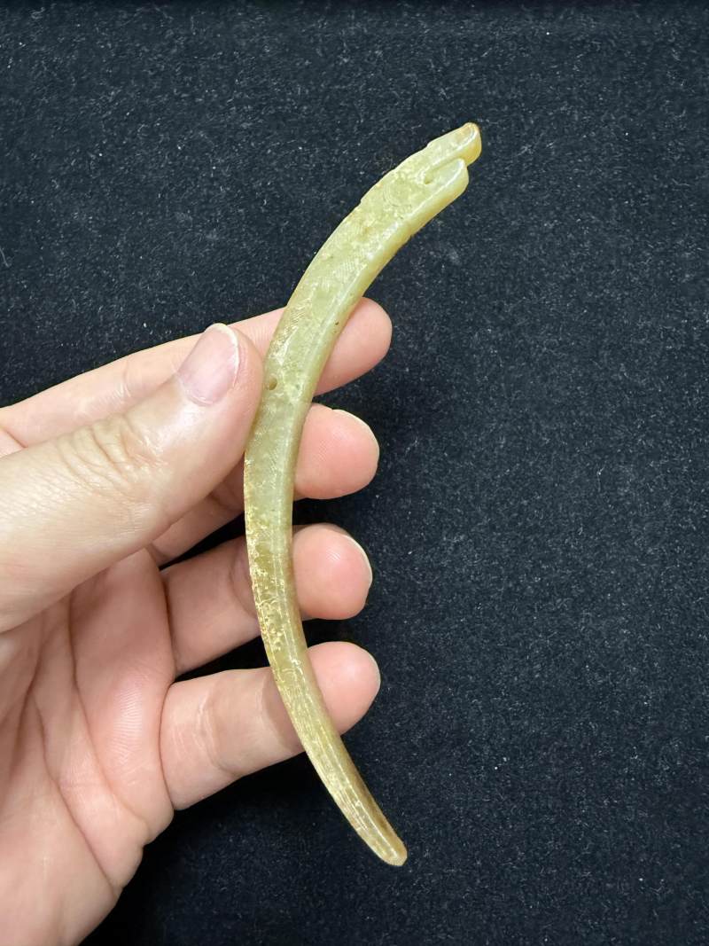 青玉龍首珩和白玉龍首觽各一件 - 图12