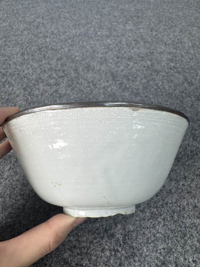湖田窯青白釉模印花卉紋碗 - 图3