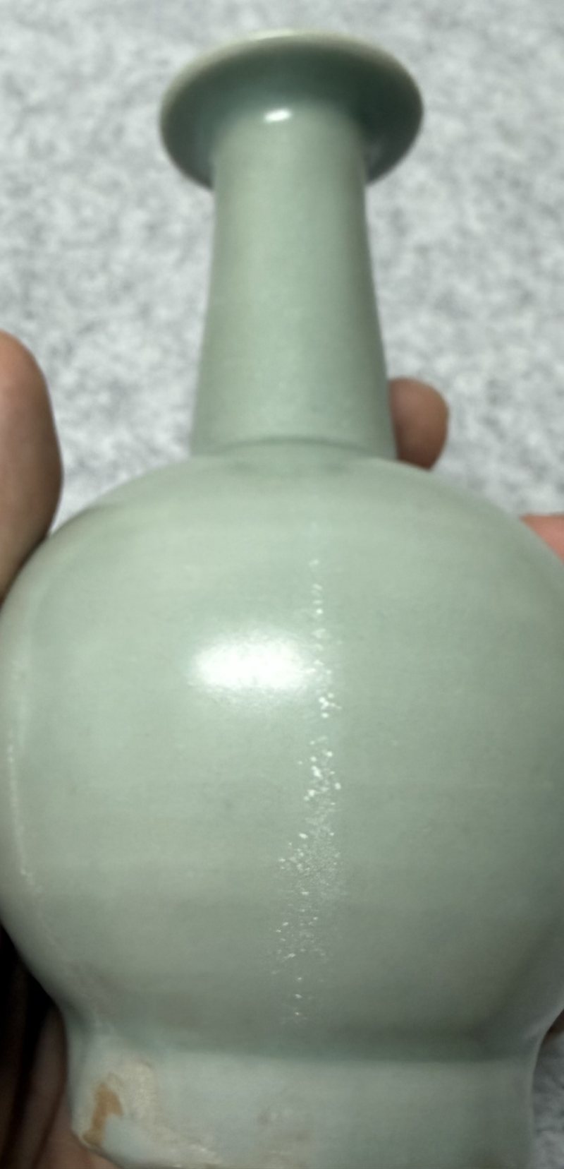 南宋龍泉窯青釉長頸盤口瓶 - 图5