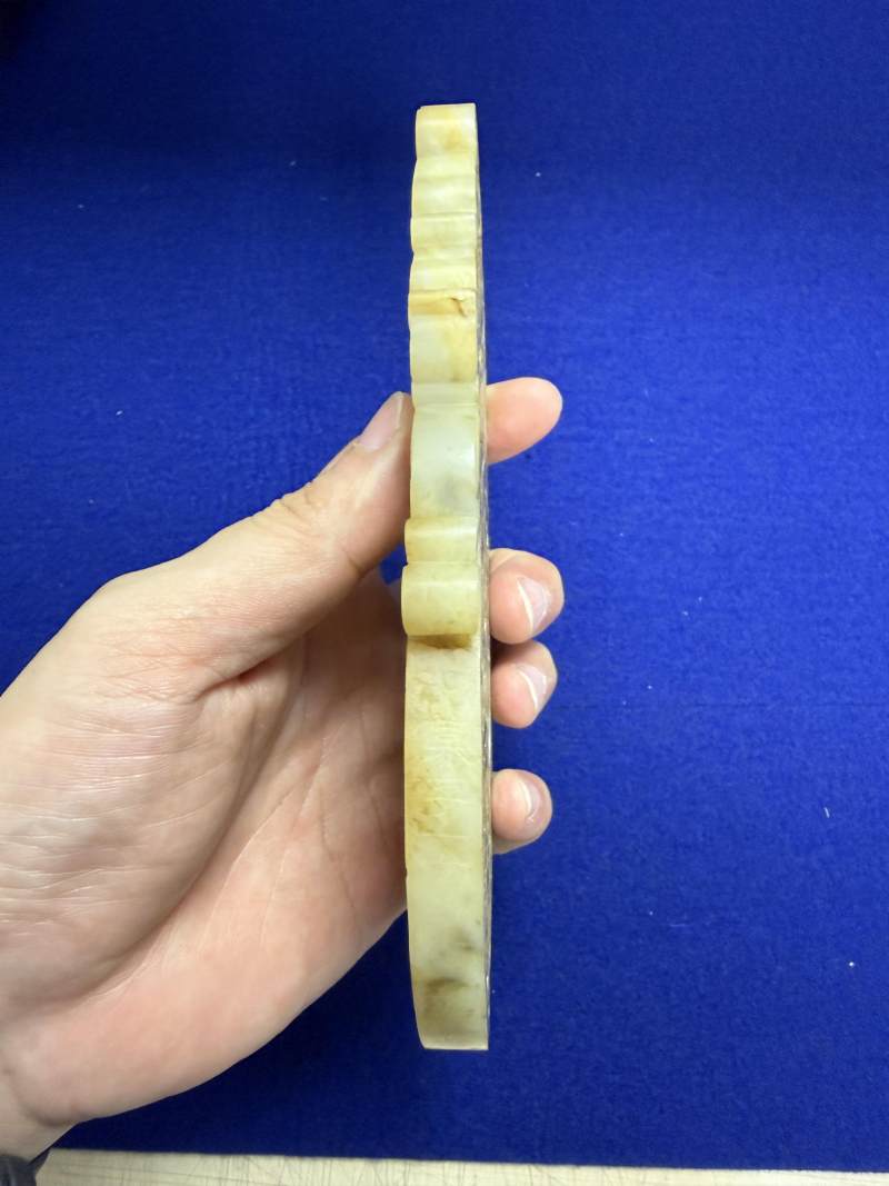 清乾隆 玉雕雙龍雙鳳「長宜子孫」出廓璧 - 图14