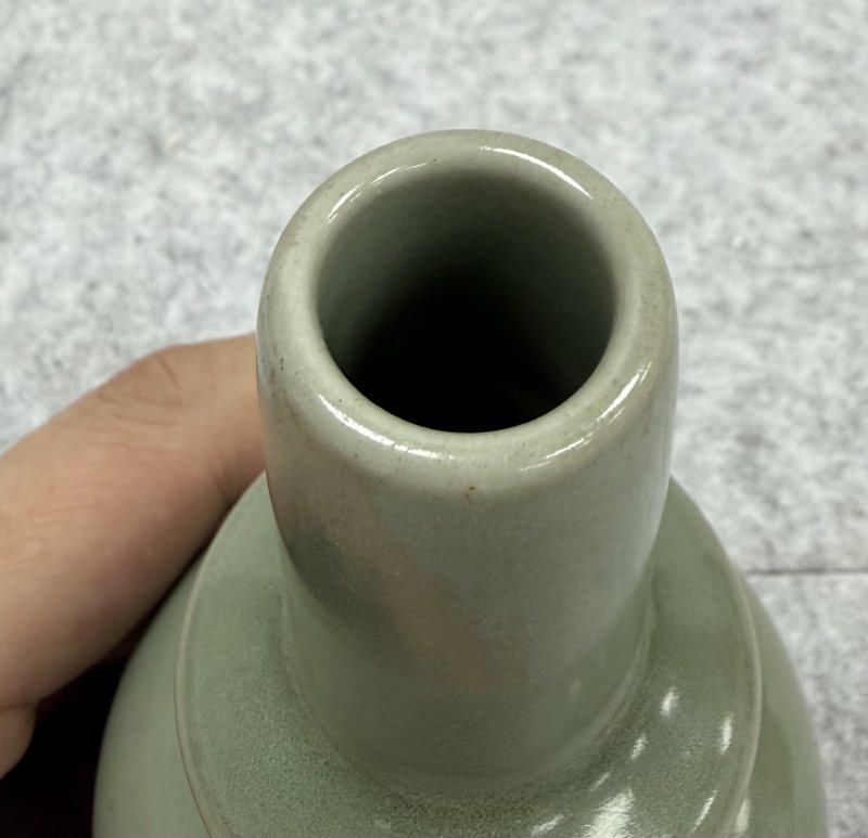 南宋龍泉青釉吉字瓶 - 图8