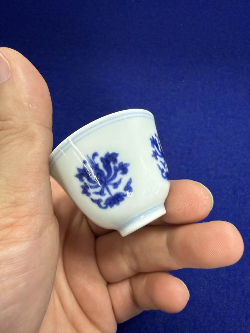 清雍正 青花蓮紋小杯一對 - 图13