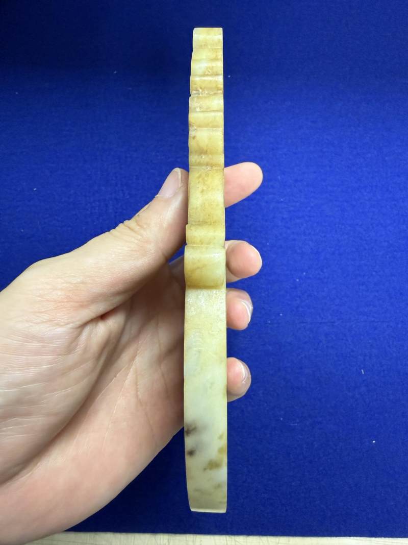 清乾隆 玉雕雙龍雙鳳「長宜子孫」出廓璧 - 图16