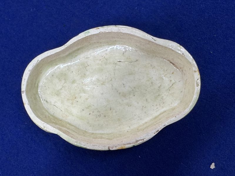 三彩雲氣紋蓋盒 - 图7