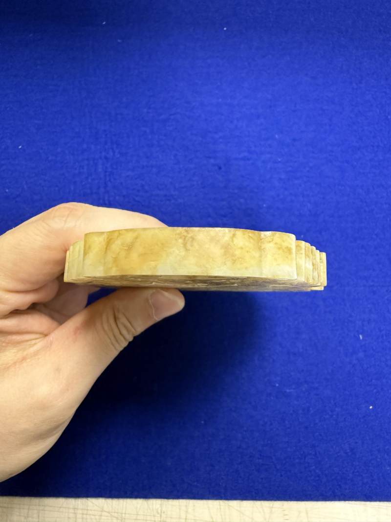 清乾隆 玉雕雙龍雙鳳「長宜子孫」出廓璧 - 图18