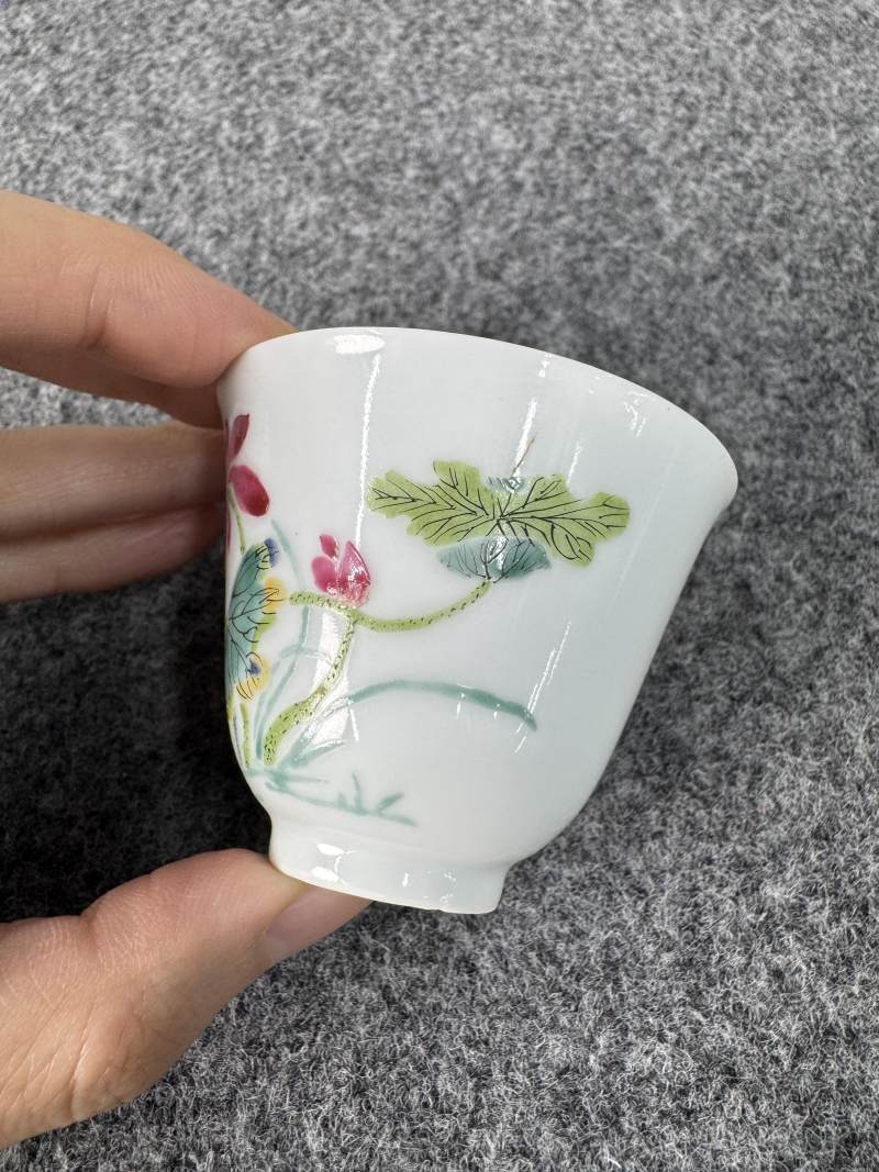 清雍正 粉彩沒骨荷花杯一對 - 图16