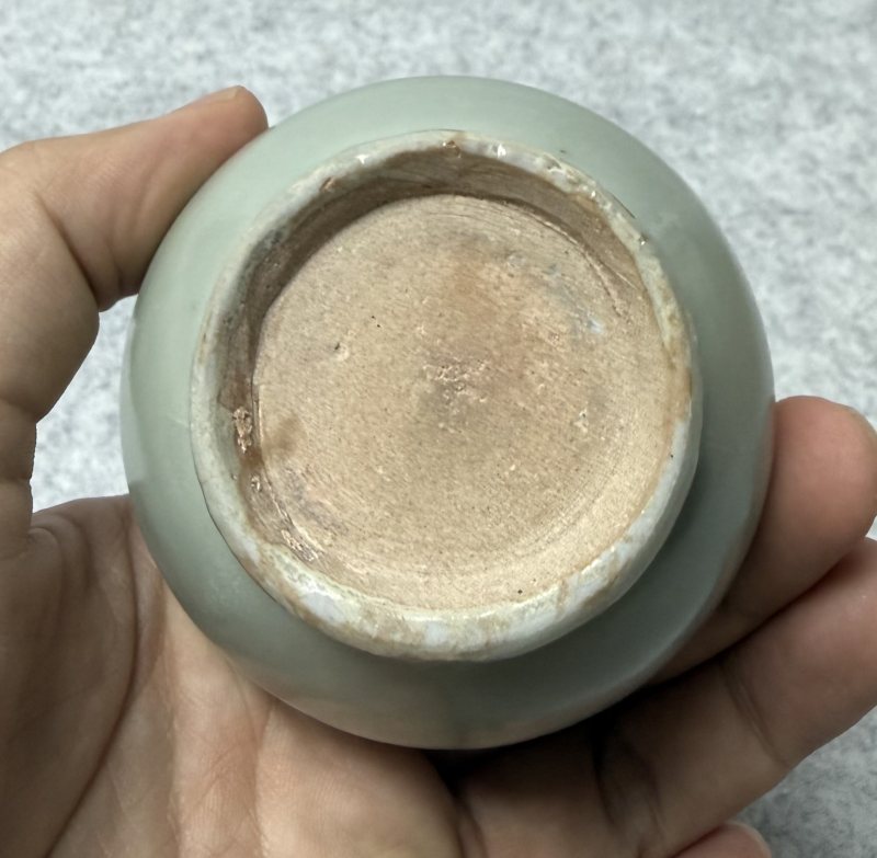 南宋龍泉窯青釉長頸盤口瓶 - 图8