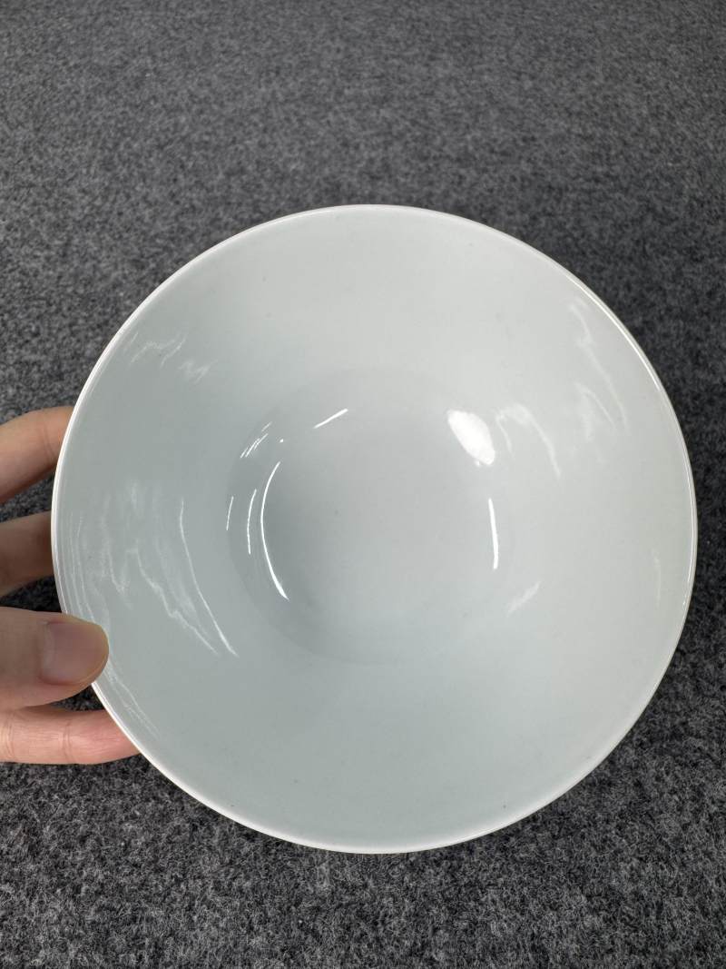 清雍正 粉彩團蝶紋碗 - 图13