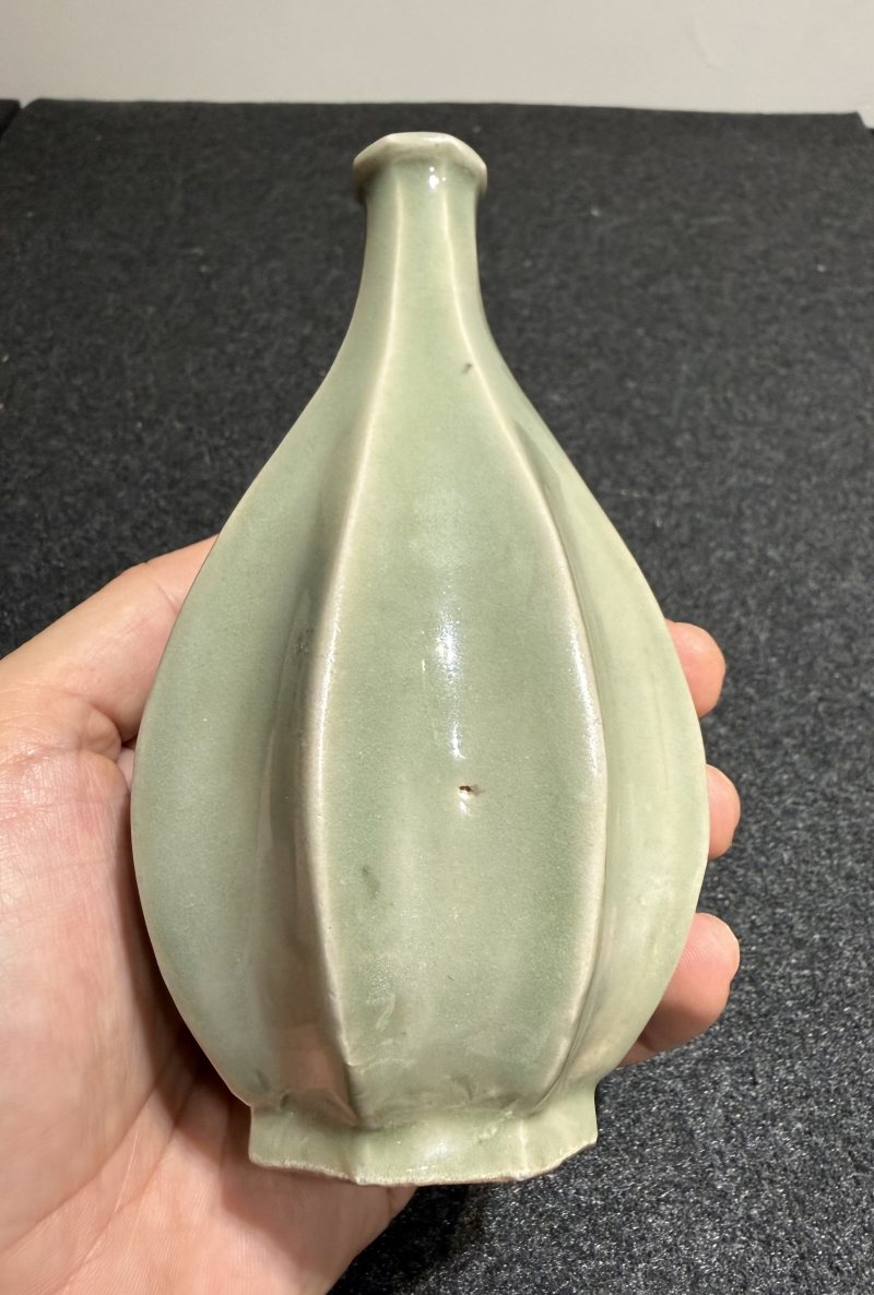 宋 青釉瓜棱長頸瓶 - 图5