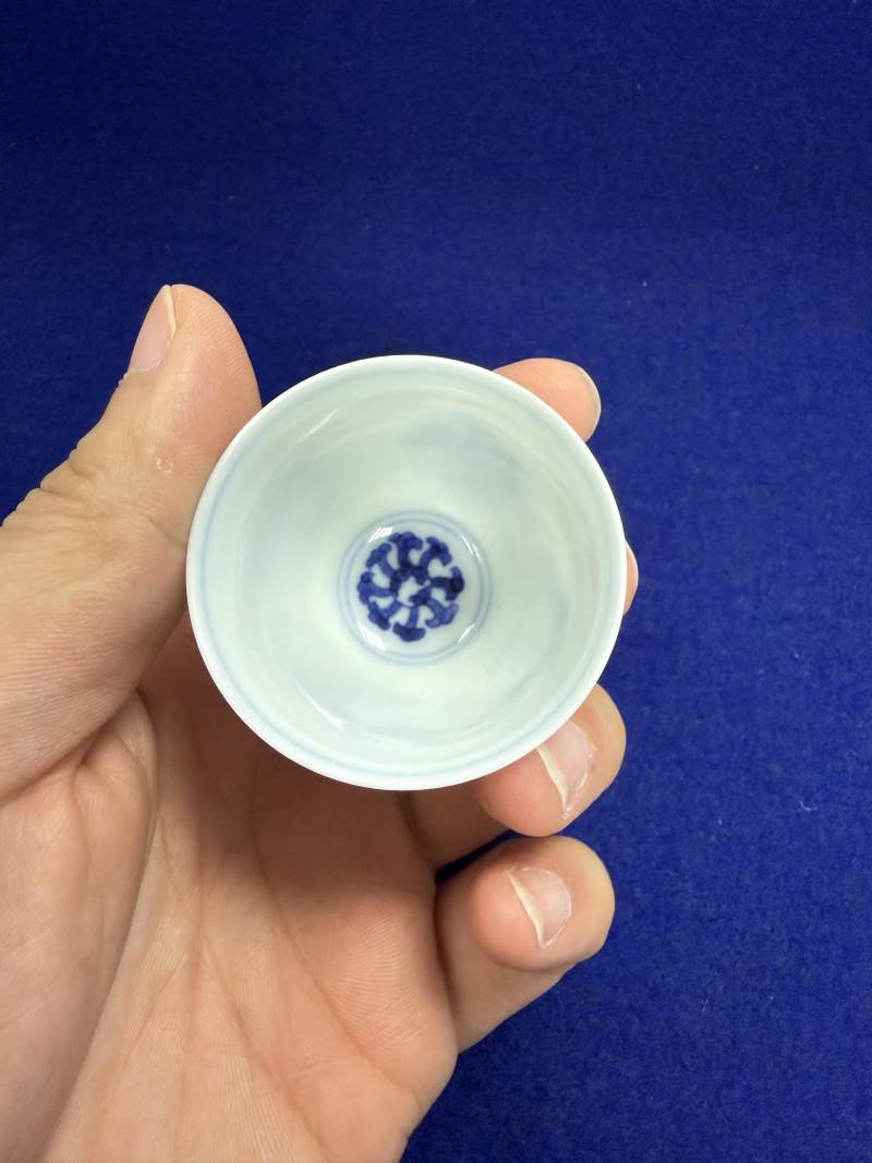 清雍正 青花蓮紋小杯一對 - 图14