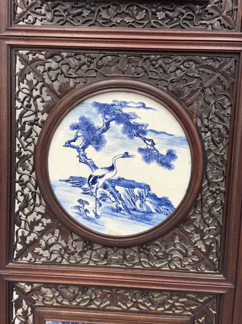 清 青花耕織圖花鳥屏風八扇 - 图5