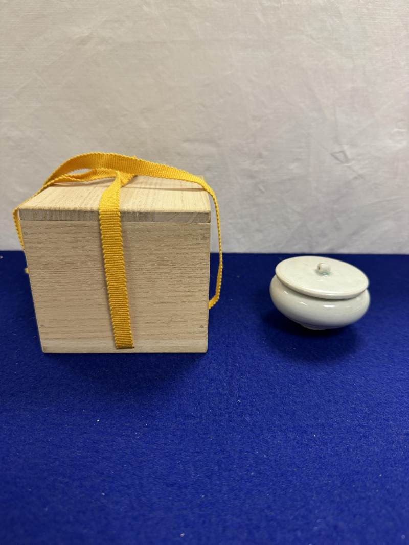青白釉小蓋罐 - 图3